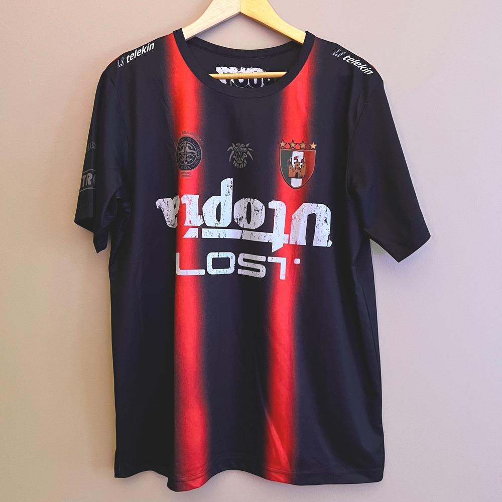 Travis Scott Utopia Circus Maximus Tour Jersey Black Red Soccer Shirt Mens M